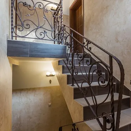 Nowotarska Centrum בית אירוח *