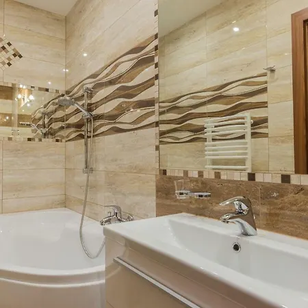 Nowotarska Centrum בית אירוח